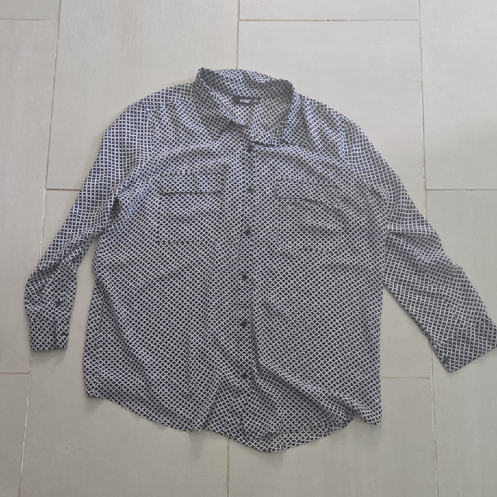 a.n.a Womens Monochrome Geometric Button Down Shirt. Black/white